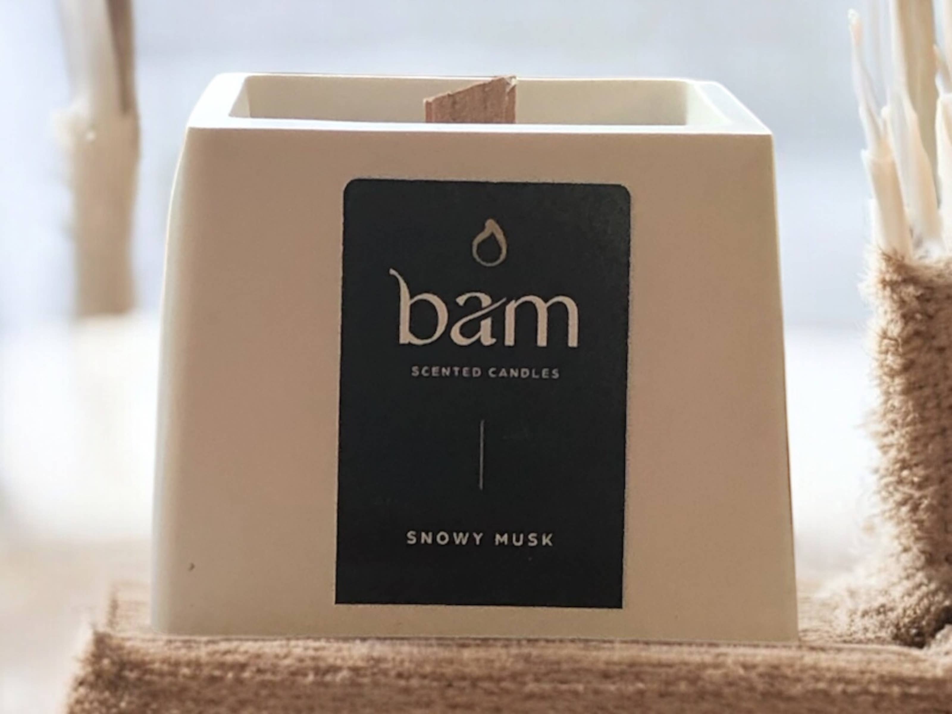 BAM - Wholesale Jar/Filled Candle - BAM - SNOWY MUSK scented candle - SQUARE Collection1