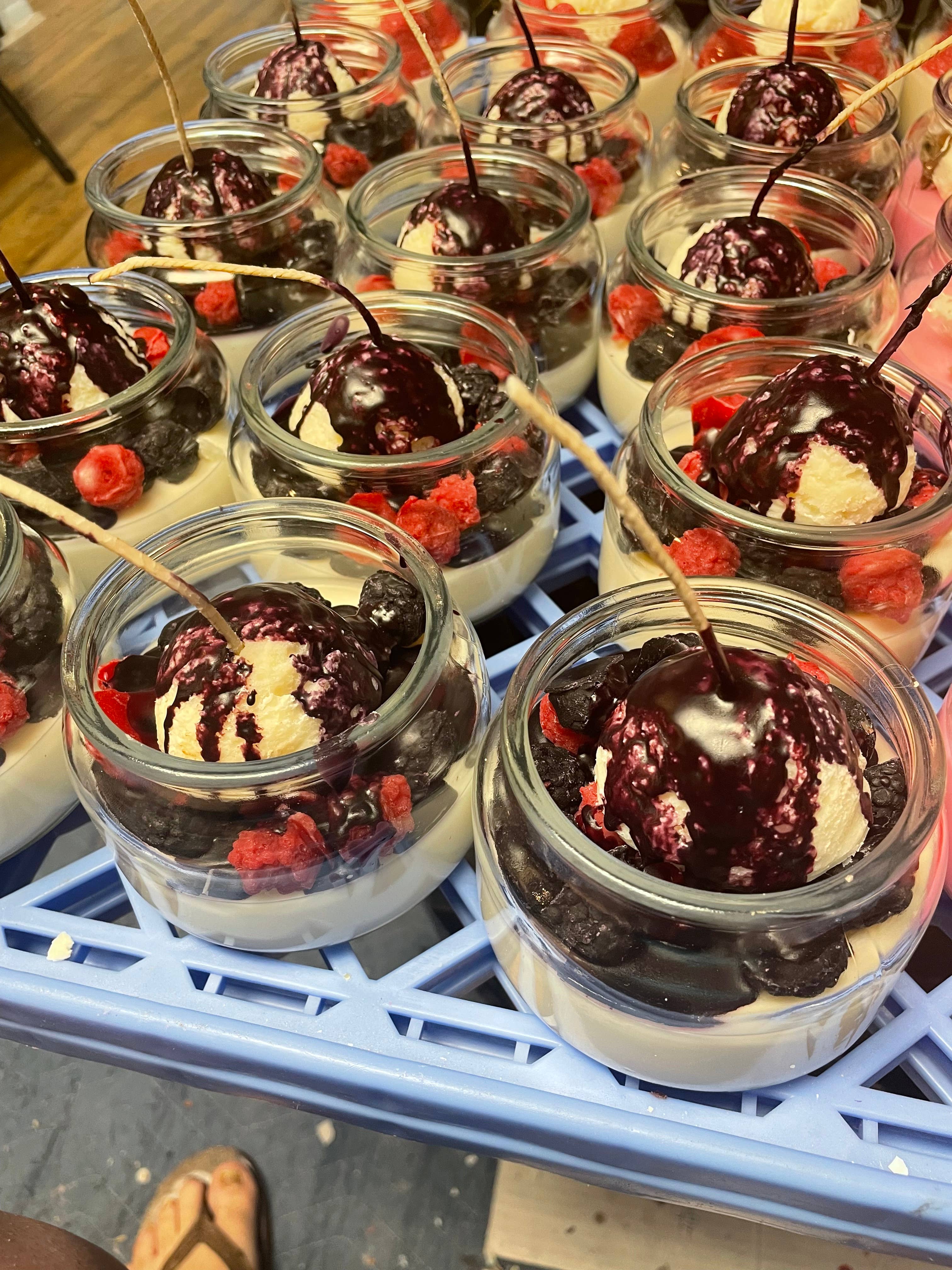 The Crafty Candle Shoppe - Wholesale Novelty Candle - Black Raspberry Vanilla Dessert Candle1