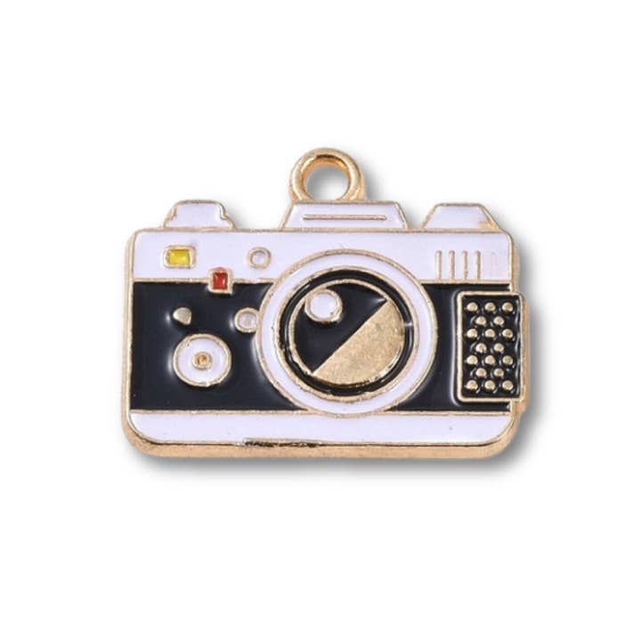 Kamera Guld Charm for engroshandel hos Love, Paige Designs