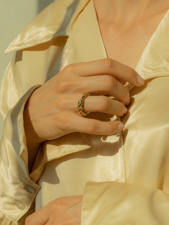 The Ziv Ring for wholesale by Eyde