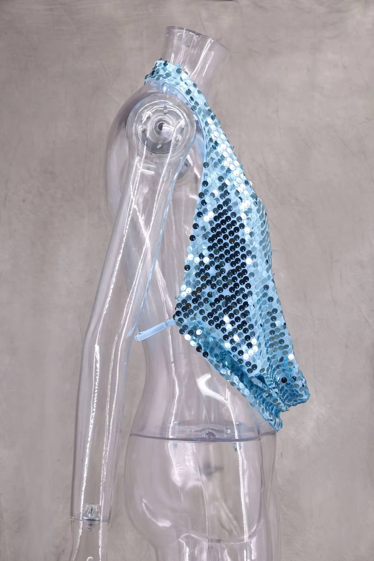 BELLISSIMA FASHION - Wholesale Blouse - Women's - Halter Deep V-Neck Sequin Sleeveless Crop Top6