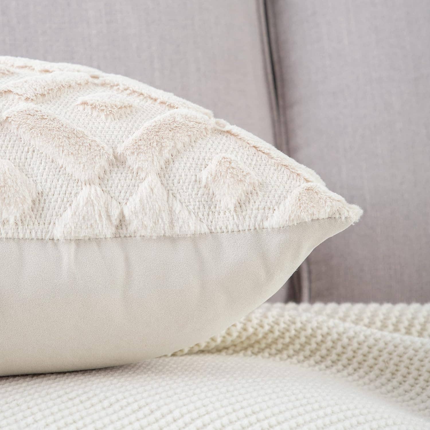 FLUFFERY - Vente Coussin décoratif - Coussin carré gaufré confortable 18"x18" Décoration intérieure4