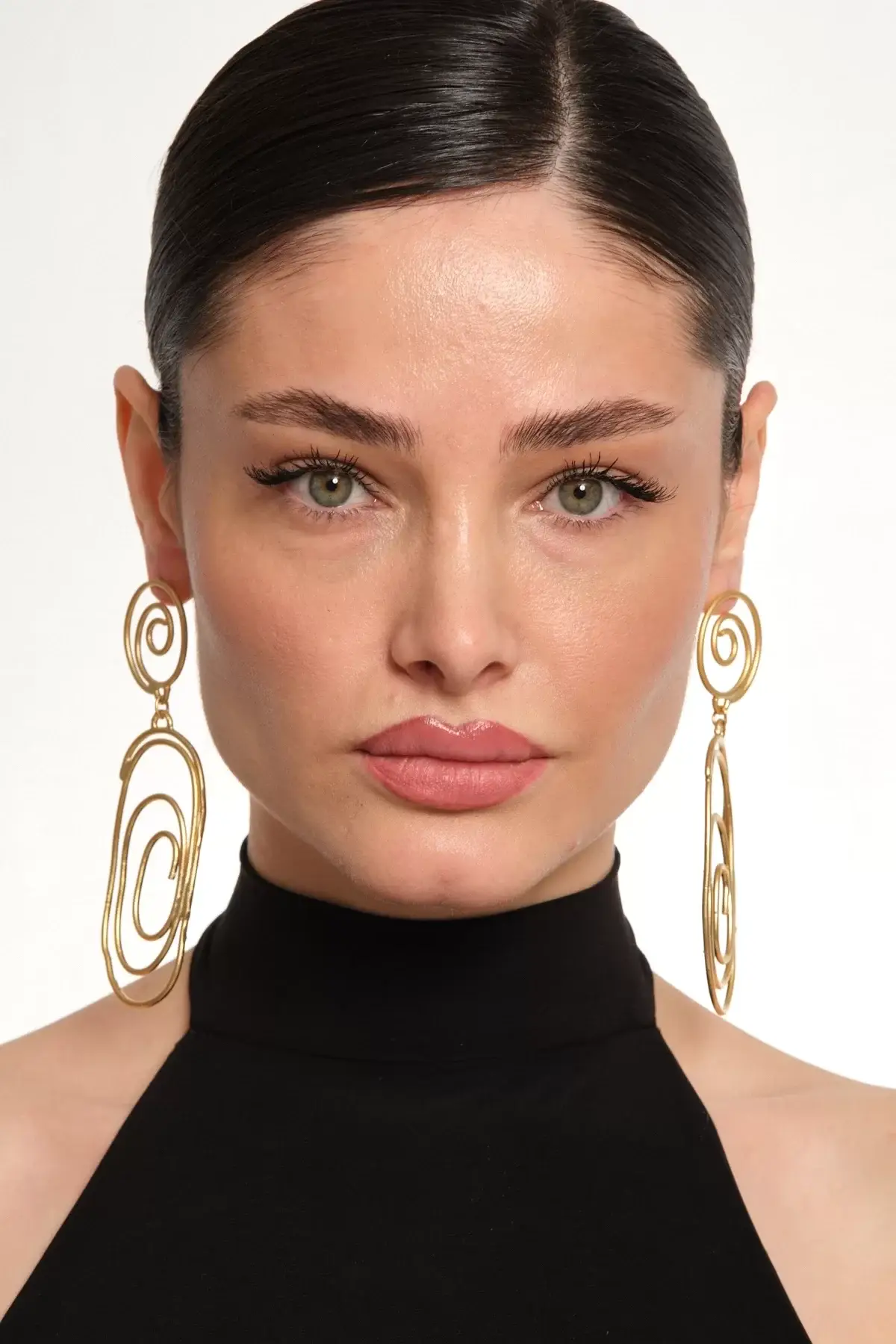 Zeydor Accessories - Wholesale Dangle Earrings - ZeyDor Gold Modern Earrings 20541