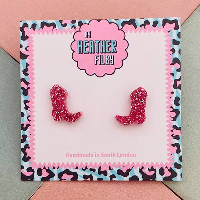 Brincos de Glitter em Forma de Bota de Cowboy (MAIS CORES) - Mais Vendido por atacado de By Heather Filby