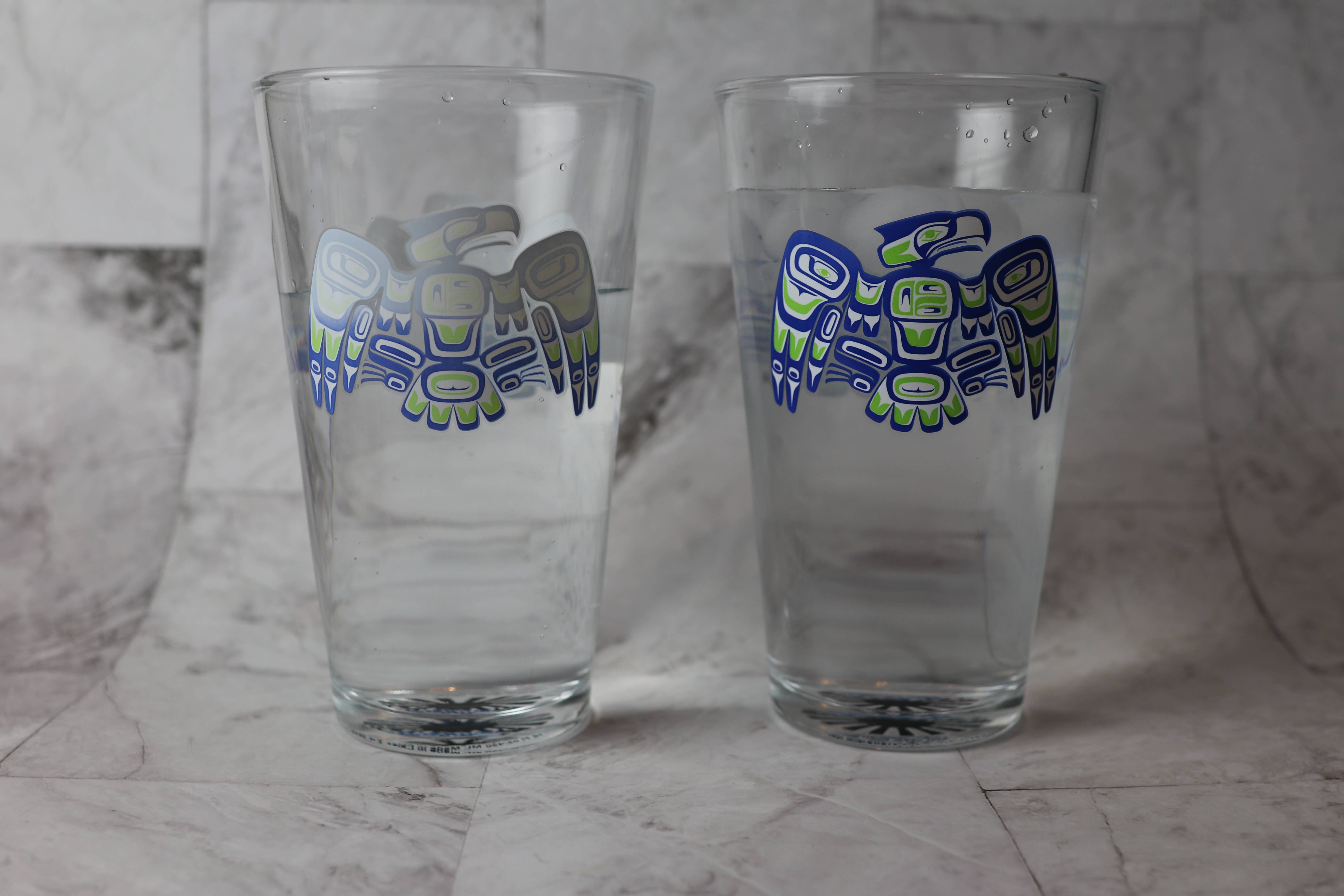 Purchase Wholesale nfl tumblers. Free Returns & Net 60 Terms on Faire