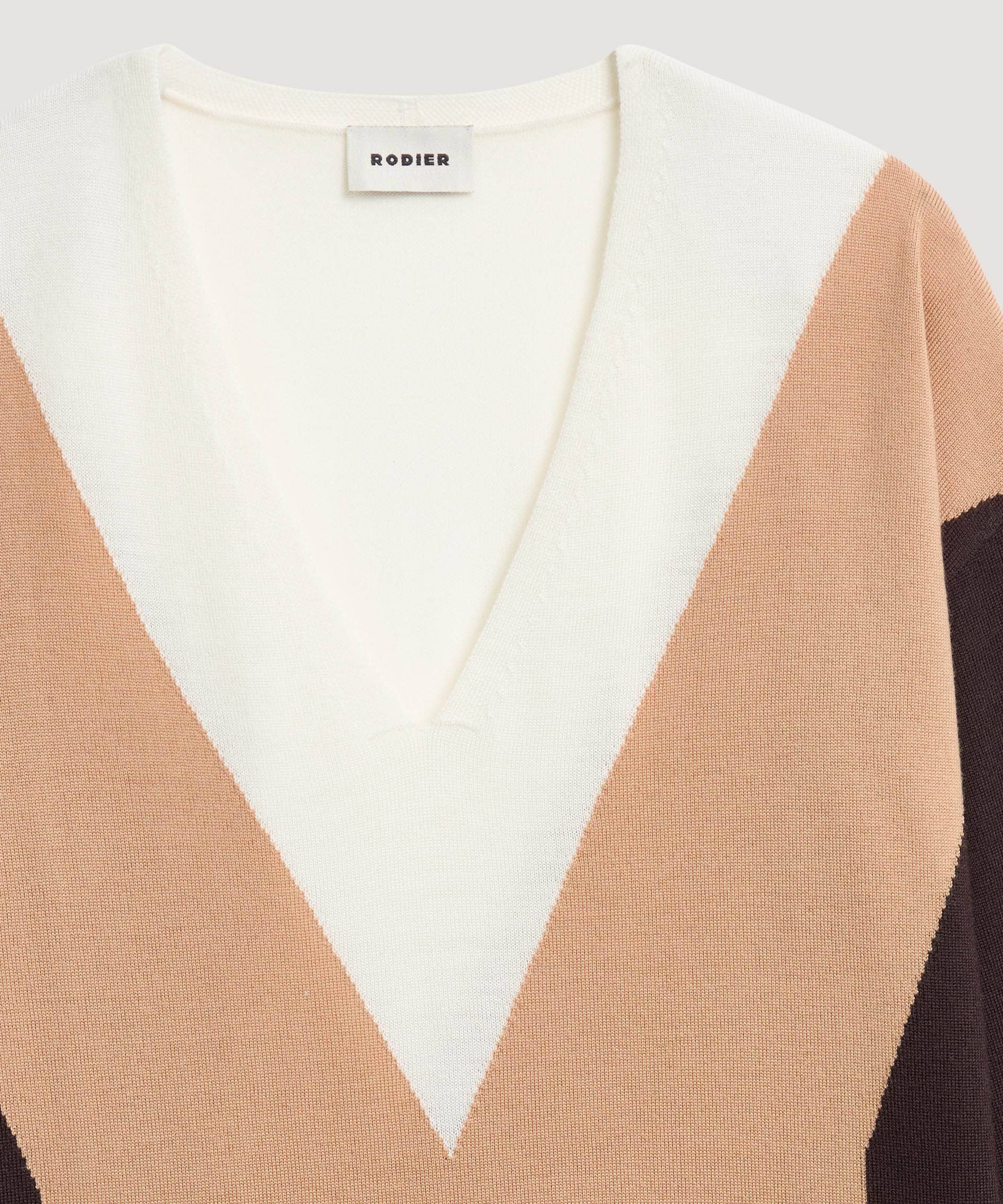 coffee brown Merino wool intarsia sweater for wholesale on Faire5