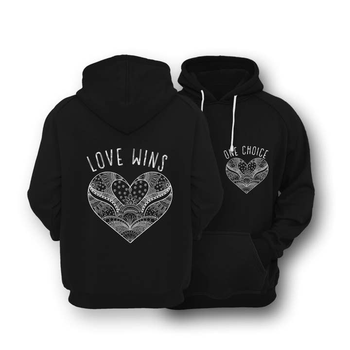 Pull à capuche durable - Love Wins pour la vente par One Choice Apparel