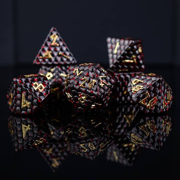 Juego de Dados Metálicos Huevo de Dragón Negro Ensangrentado para venta al por mayor de Misty Mountain Gaming