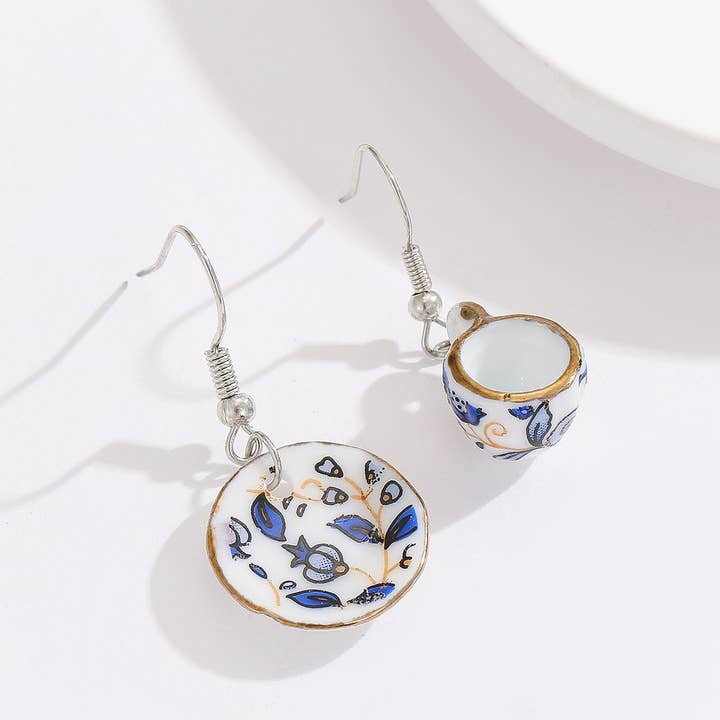 Tourtiwi – wholesale Dangle earrings – Fashionable Ceramic Pattern Cup and Plate Earrings0