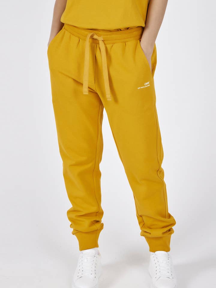 Geborstelde joggingbroek van gecertificeerd biologisch katoen voor wholesale door OWN OFF WITH NATURE