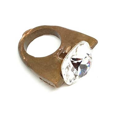 Bague en laiton avec cristal en forme de demi-lune pour la vente par Thomas Ayers Jewellery