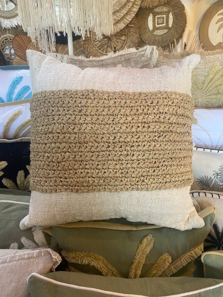 Funda de almohada Kasih para venta al por mayor de Kayu Living Bali