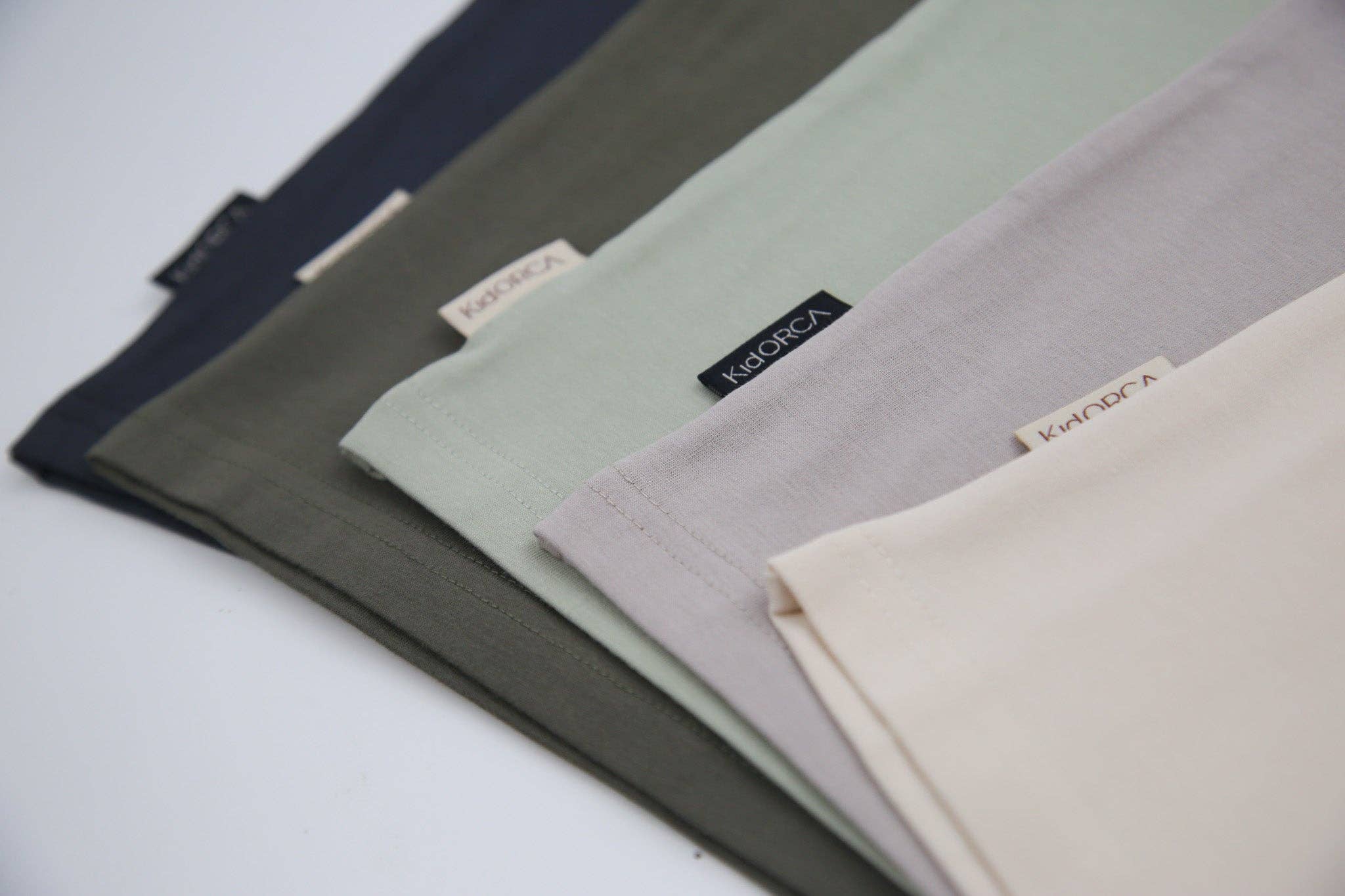 KID.ORCA - Vendita all'ingrosso Maglietta - Bambini - T-shirt in cotone biologico – Avena1