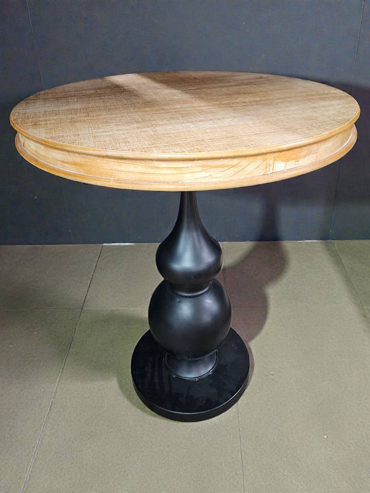 Table 28in H x 24in W for wholesale by Wholesale Home Decor