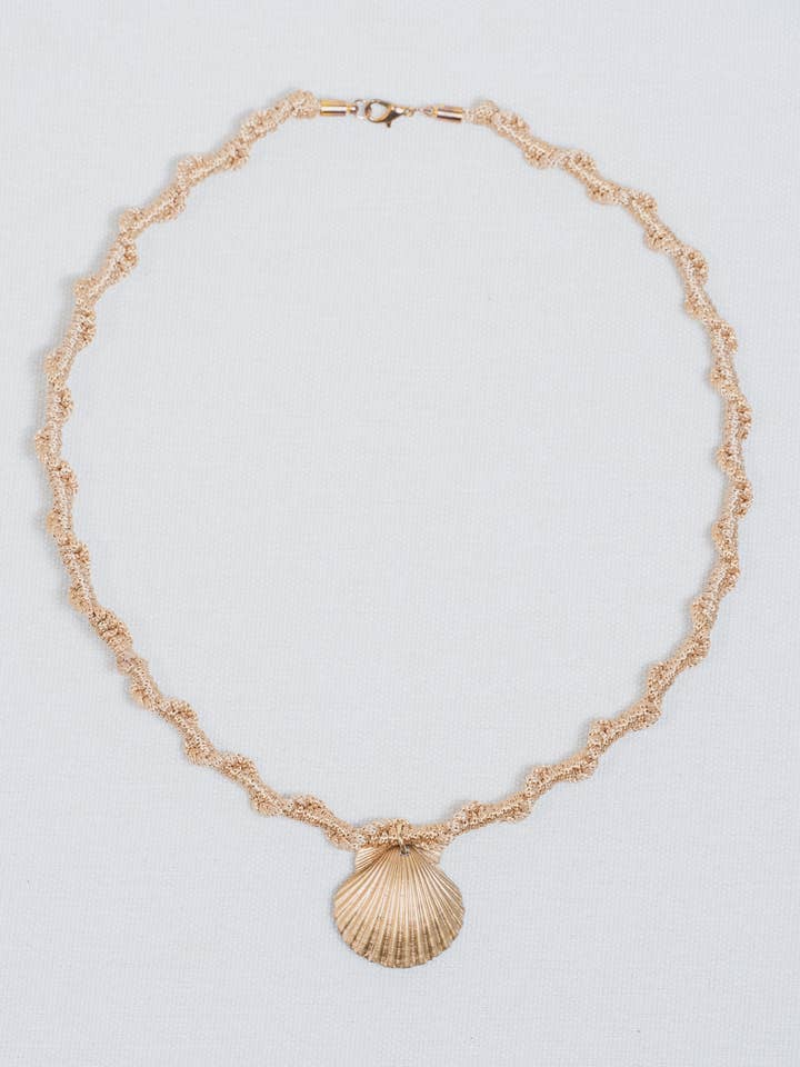 Collier Plage Pocomo pour la vente par Daydream Weaver