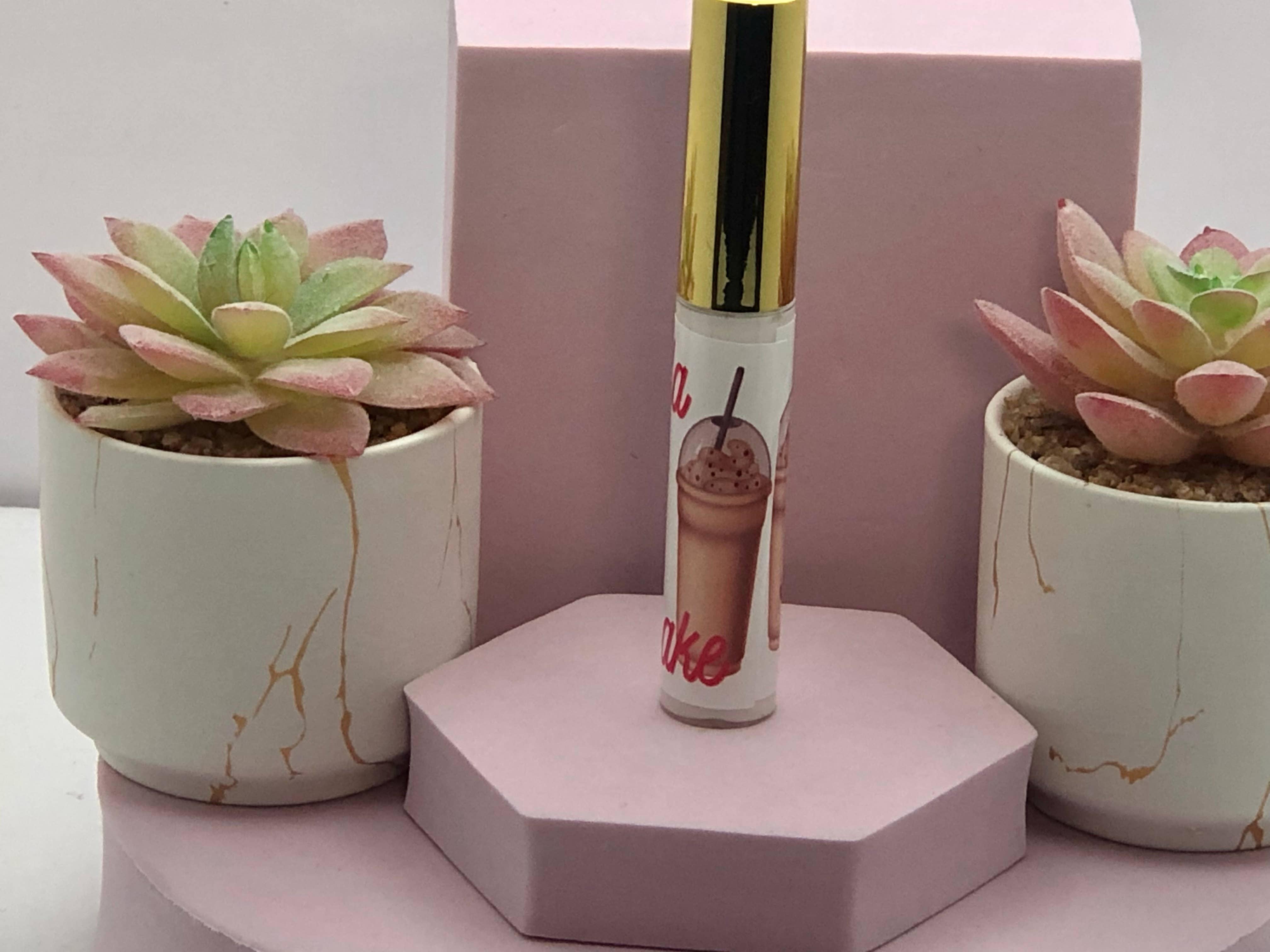 Cleo Nala - Wholesale Lip Gloss - Vanilla Milkshake Lip Gloss2