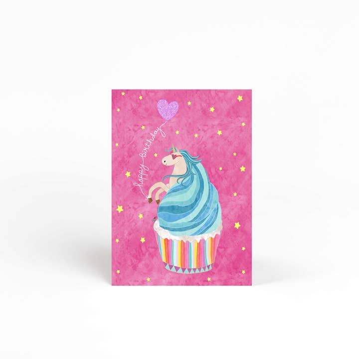 Biglietto di auguri per cupcake con unicorno per la vendita all'ingrosso da parte di Ruthie Romero Illustration