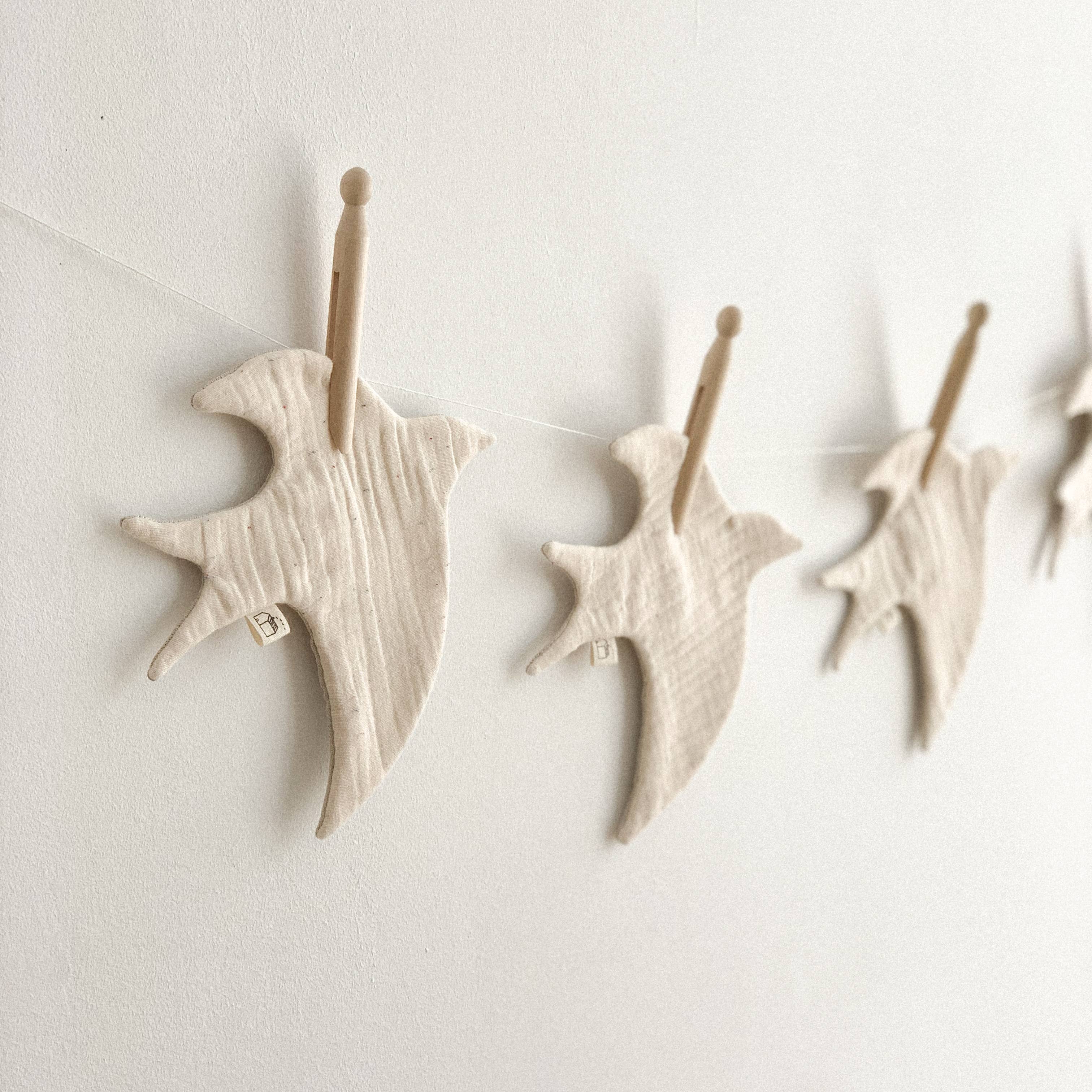 Monocrom - Wholesale Wall Decor - Kids & Baby - White wall swallow4