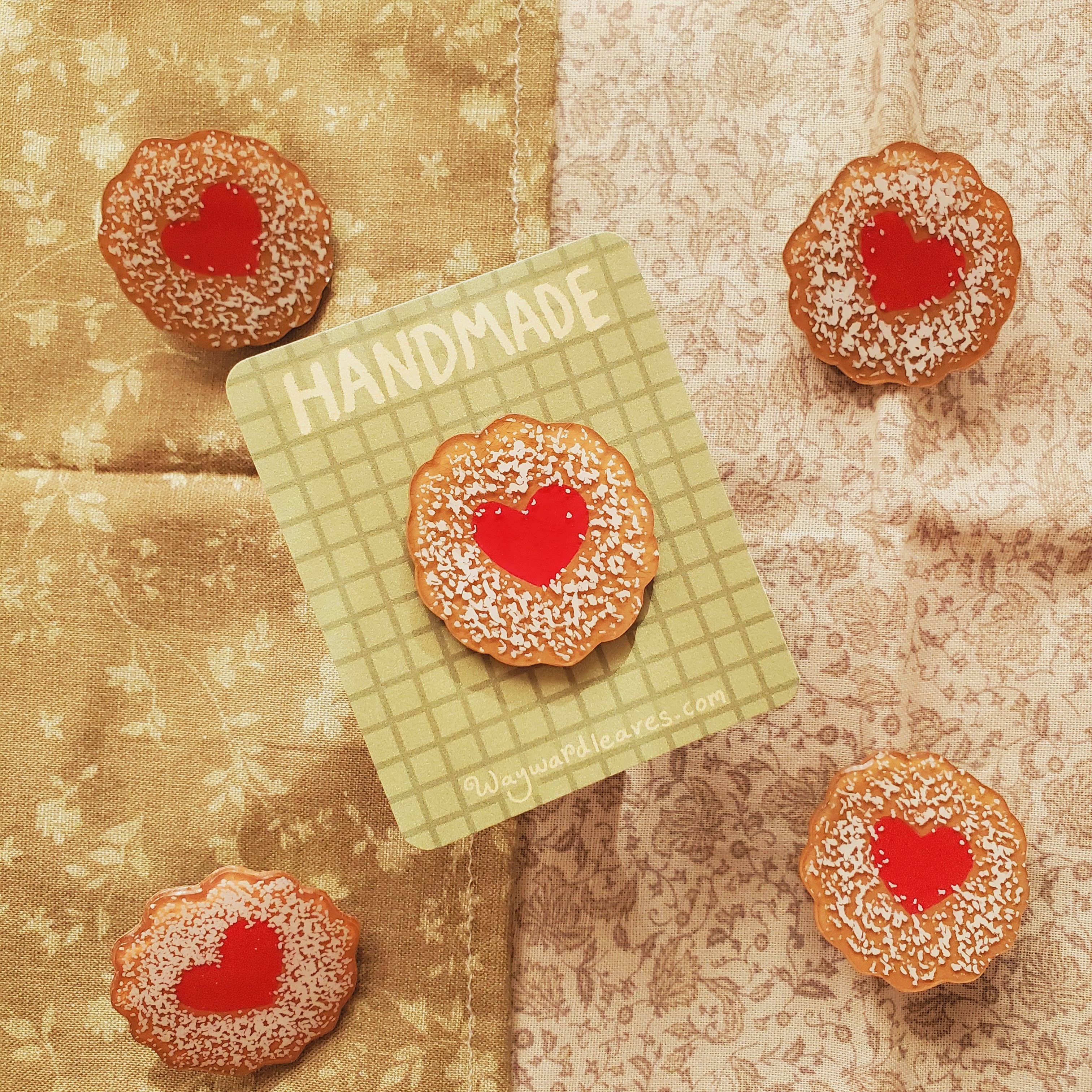 Wayward Leaves - Wholesale Lapel Pin/Button - Dessert Pins0