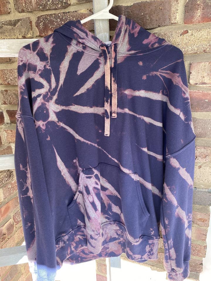 Sweatshirt juste inversé pour la vente par Just About Dyed