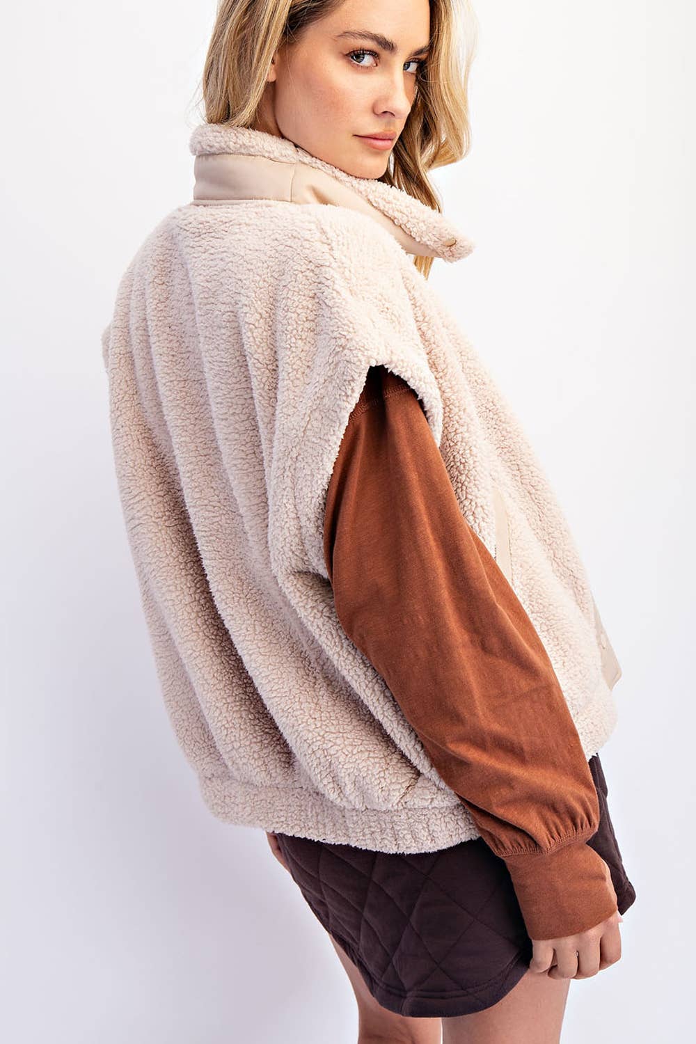 Rae Mode - Wholesale Athletic Jacket - Women's - OVERSIZED MICRO SHERPA VEST8