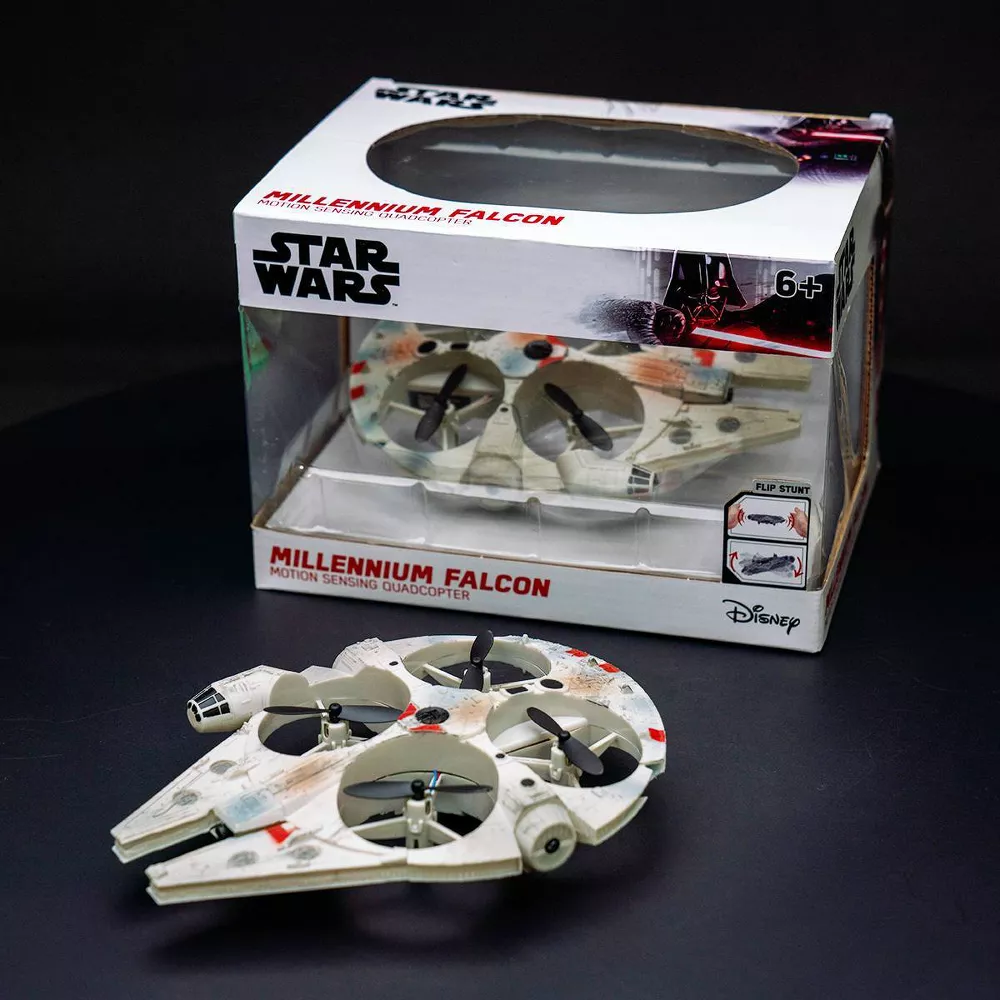 World Tech Toys - Venta al por mayor Avión de juguete - Niños - Dron de Detección de Movimiento del Halcón Milenario de Star Wars1