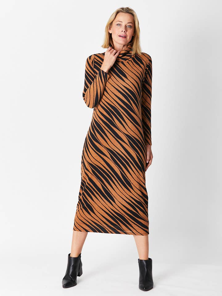 TOFFEE BLACK PRINT MAXI DRESS- TOFFEE/BLACK 29609 - SW for wholesale on Faire