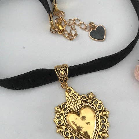 Miss DJ Angel – wholesale Pendant/charm necklace – Ex voto choker, sacred heart necklace, golden heart charm, choker gift for mom, sacred heart gift for woman, handmade ex voto.