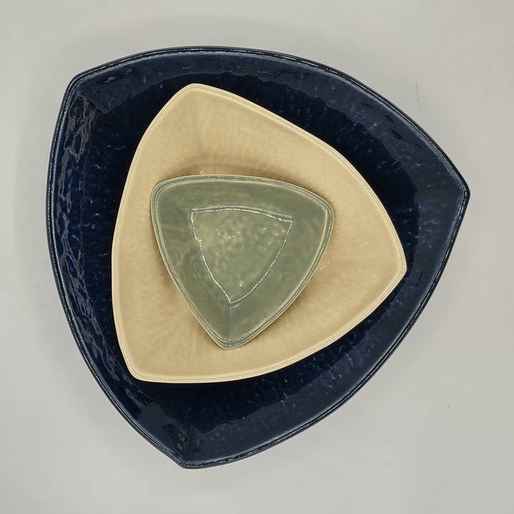 Triangle nesting bowls - set of 3 for wholesale by From Donna's Hands