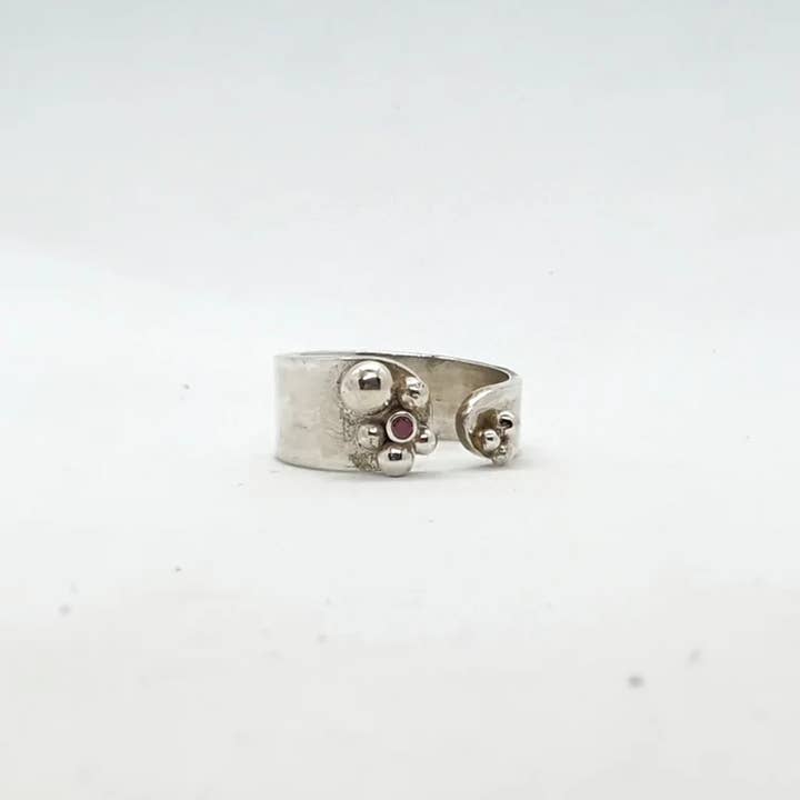 Ring Bubble åben med sten, justerbar i størrelse for engroshandel hos K.DesignJewelry