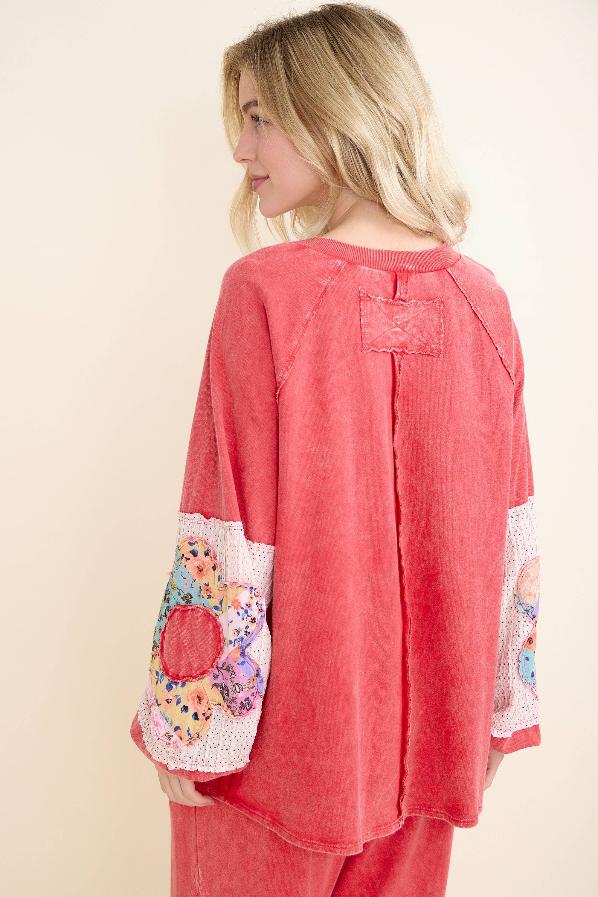 J.Her – wholesale Sweatshirt - Dam – MineralWash Floral Patcherad ärm Terrytröja HT606319