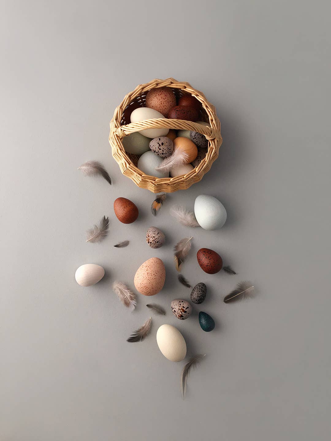 Moon Picnic - Wholesale Wood Toy - Kids - A Dozen Bird Eggs in a Basket3
