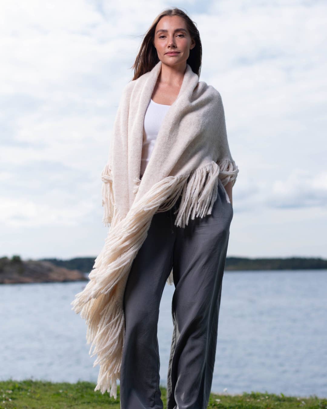 Merete Dèhn - Wholesale Wrap - Women's - Daisy Shawl - Alpaca & Merino Wool7