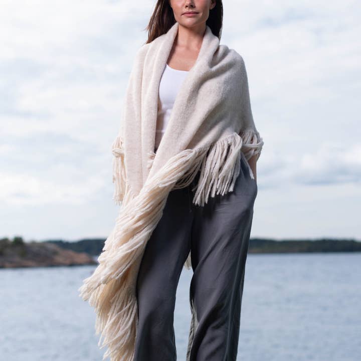 Merete Dèhn - Wholesale Wrap - Women's - Daisy Shawl - Alpaca & Merino Wool7