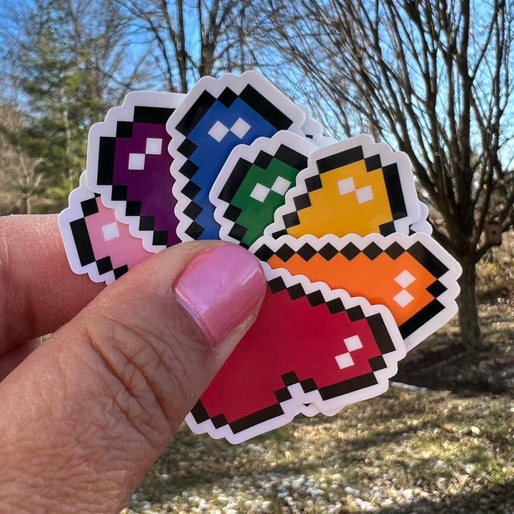 Mini Stickers Set van 7 8-bits pixel hartstickers voor wholesale door Fishbiscuit Designs