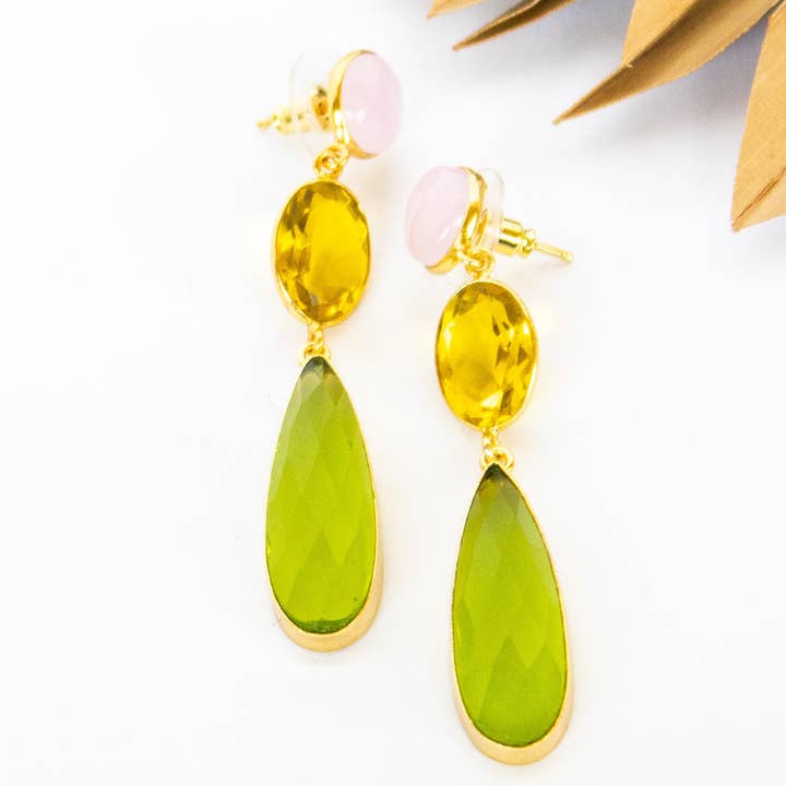 Bali Queen - Wholesale Dangle Earrings - Dasha White Sangria Earring1