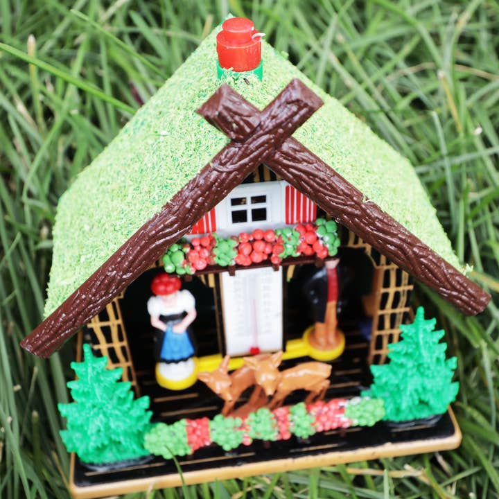 Tribal Trade GmbH - Wholesale Decorative Figurine - Wetterhaus thermometer Schwarzwald 04 grass roof with deer9