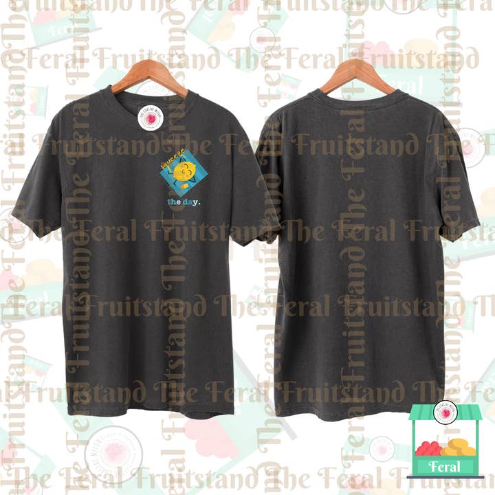 Squeeze The Day Printed Unisex Comfort Colors Tee for engroshandel hos The Coastal Melon