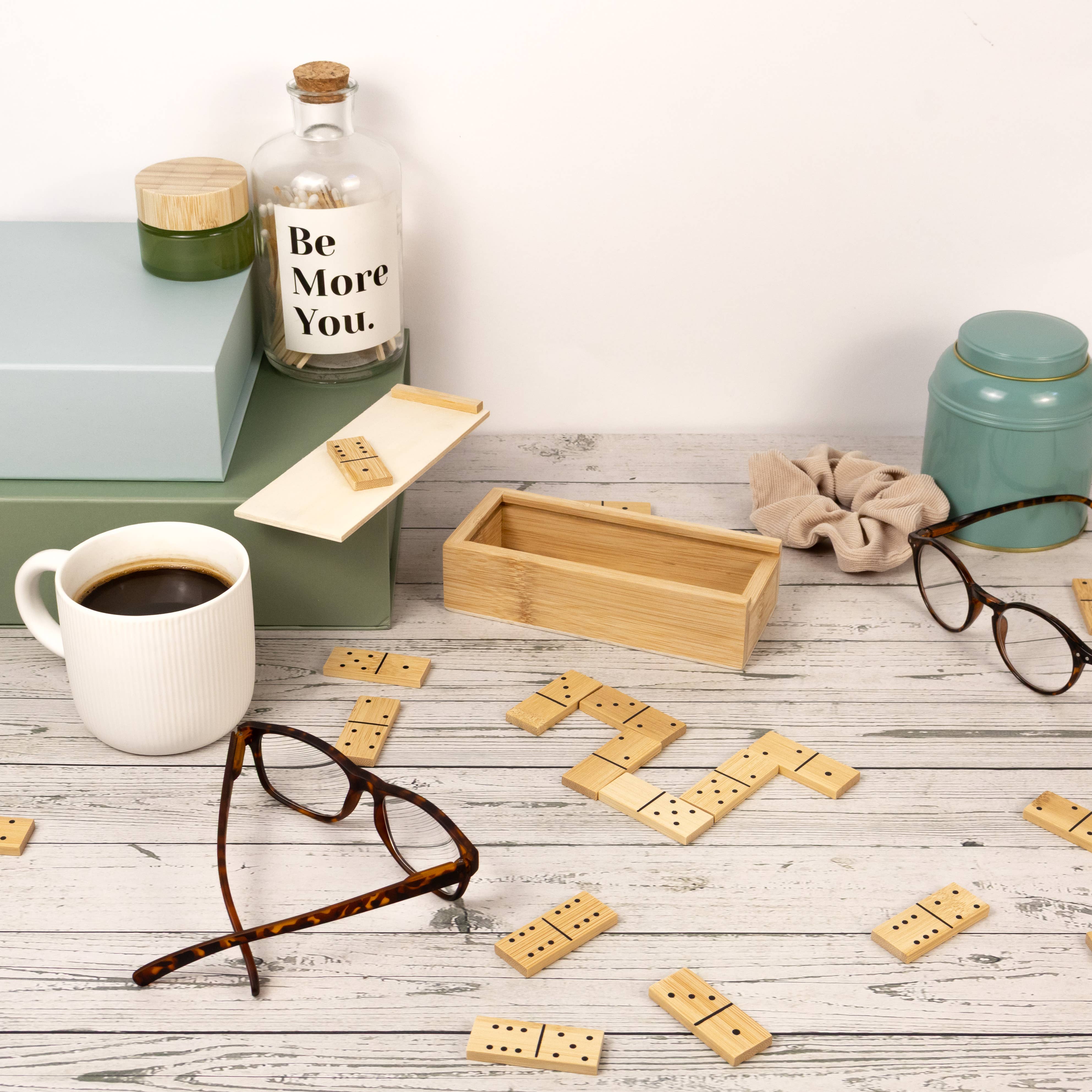 Robert Frederick Ltd - Wholesale Dominoes - Bamboo Dominoes Set5