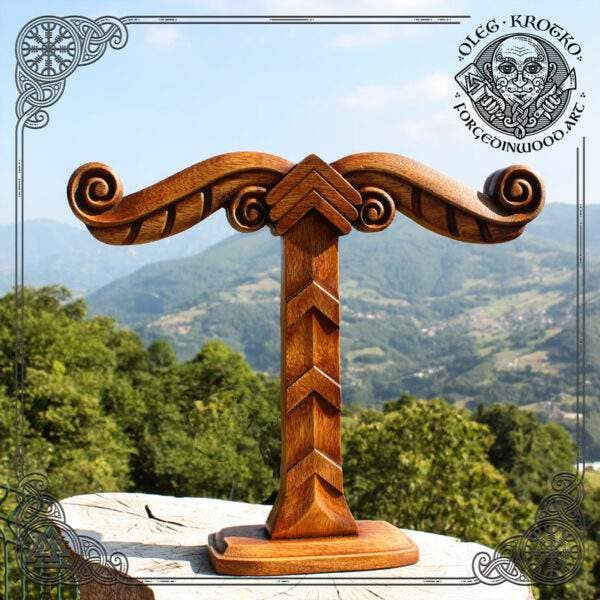 IRMINALE. Splendido pezzo d'arte pagana. per la vendita all'ingrosso da parte di Forged In Wood