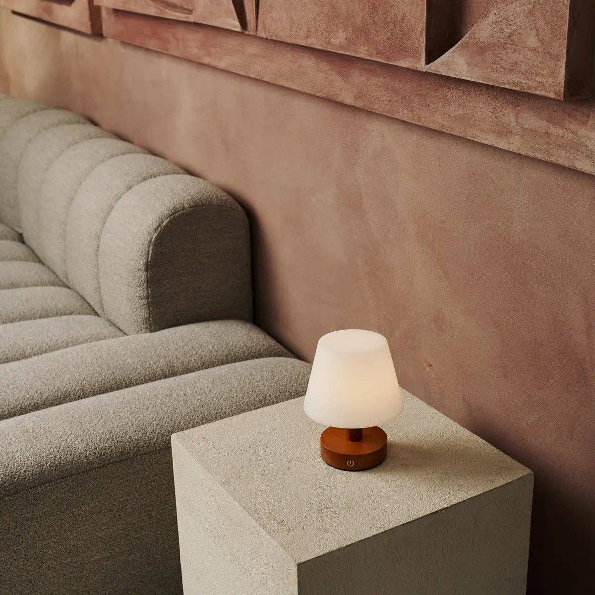 Tavellio - Wholesale Accent/Desk Lamp - Teddy Chestnut Brown Wooden Rechargeable Table Lamp | Dimmable, Cordless & 3 Light Modes9