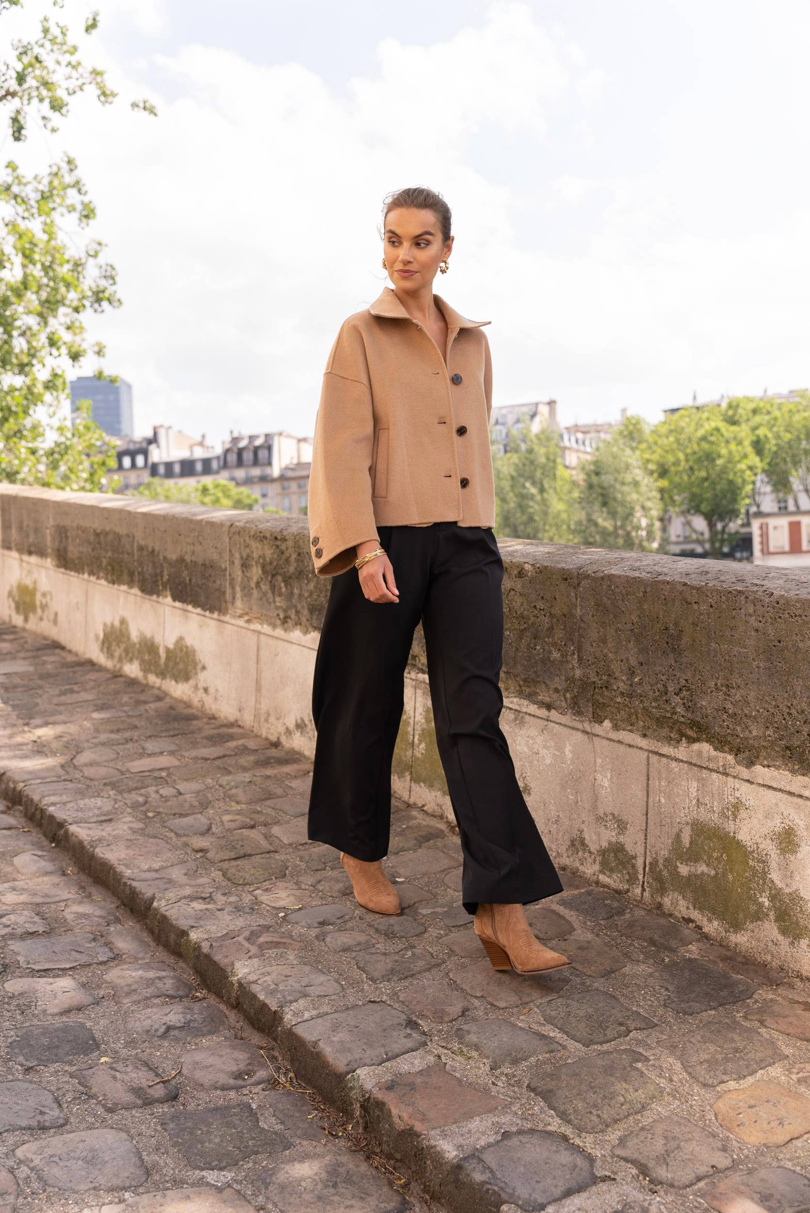 Attentif Paris - Vendita all'ingrosso Cappotto - Donna - Cappotto corto oversize artigianale in misto lana40