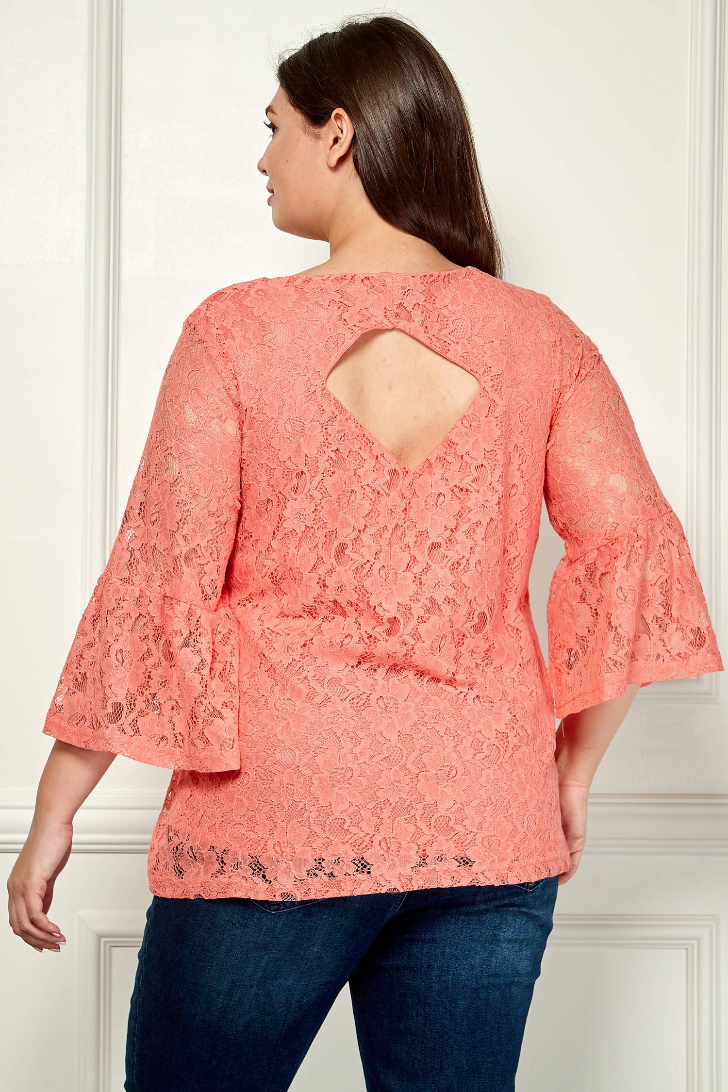 Winslow Collection – wholesale Blouse – Women’s – PLUS SIZE V- NECK ELBOW SLEEVE LACE TOP G9018250PX15