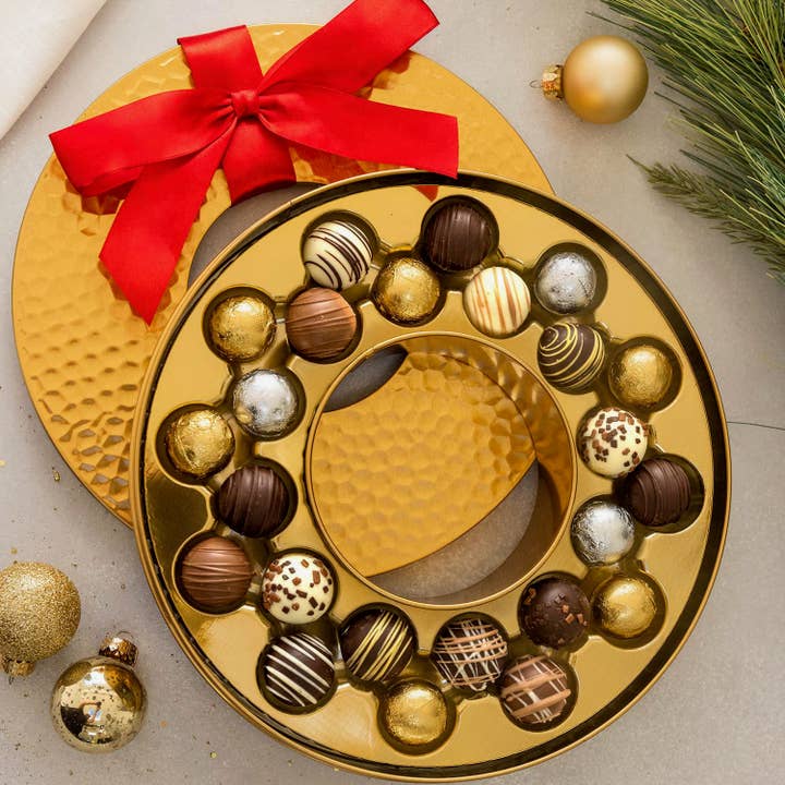 Bonnie & Pop - Wholesale Chocolate Box - Sweet Treats Wreath