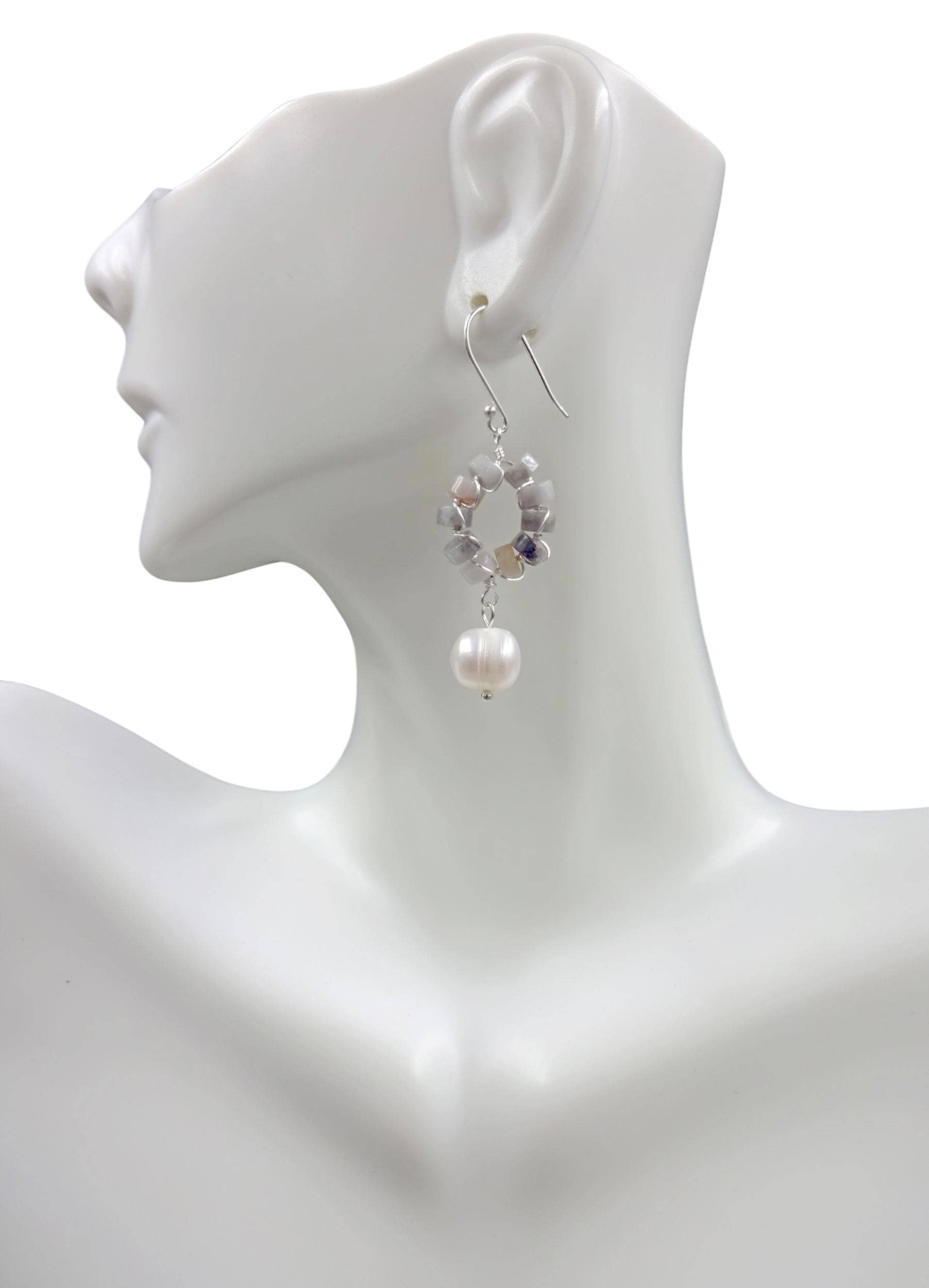 IST Jewelry - Vendita all'ingrosso Orecchini pendenti - Orecchino a cerchio con perline Heishi9