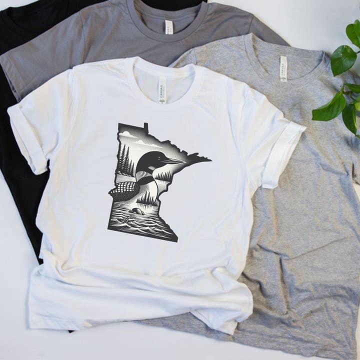 Minnesota Loon T-Shirt for engroshandel hos Fuzzy Loon Designs