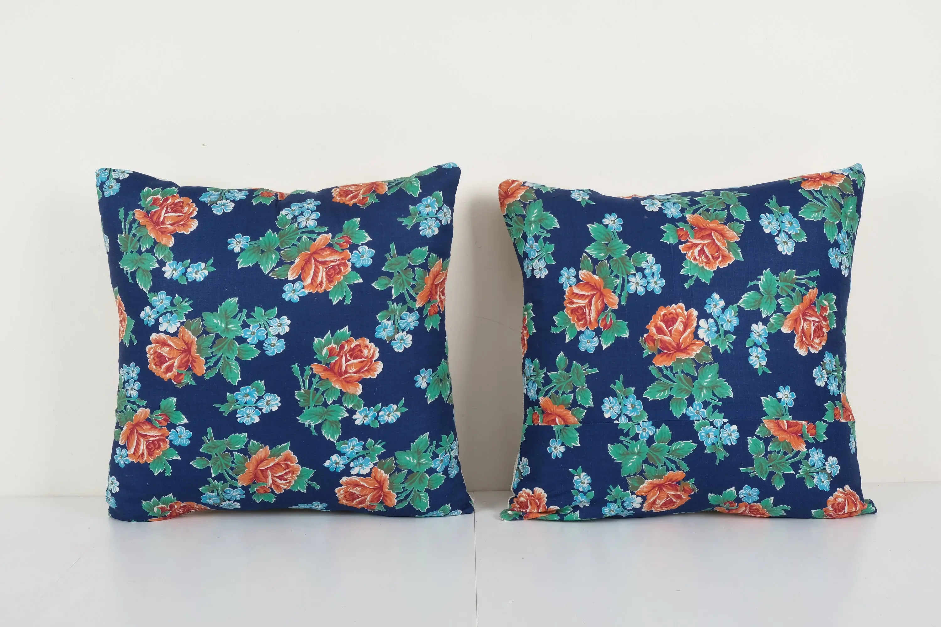 Vintage Pillows Store - Wholesale Throw Pillow Cover - Set Floral Pillow Cases Made from Mid-20th Century Uzbek 0