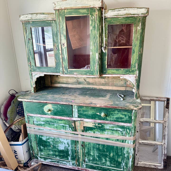 Home - Wholesale Retailer Display - Accessories - Store Cottagecore Furniture, Hungarian Hutch Retail Displays1