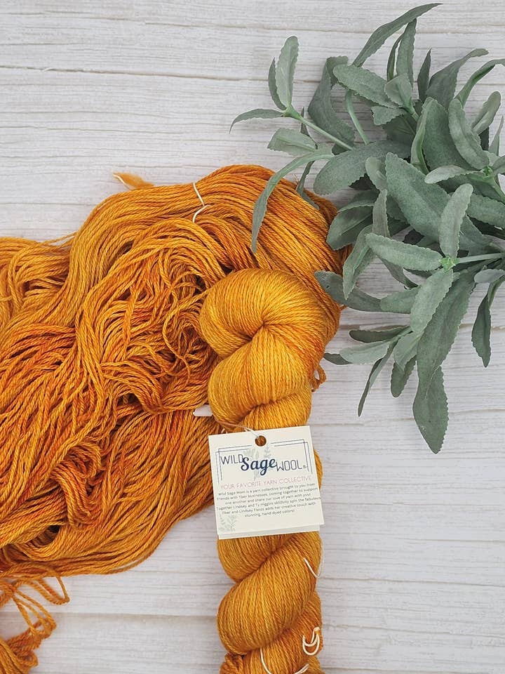 Marigold Delights - Fingering — Färgas på beställning för wholesale av Wild Sage Wool