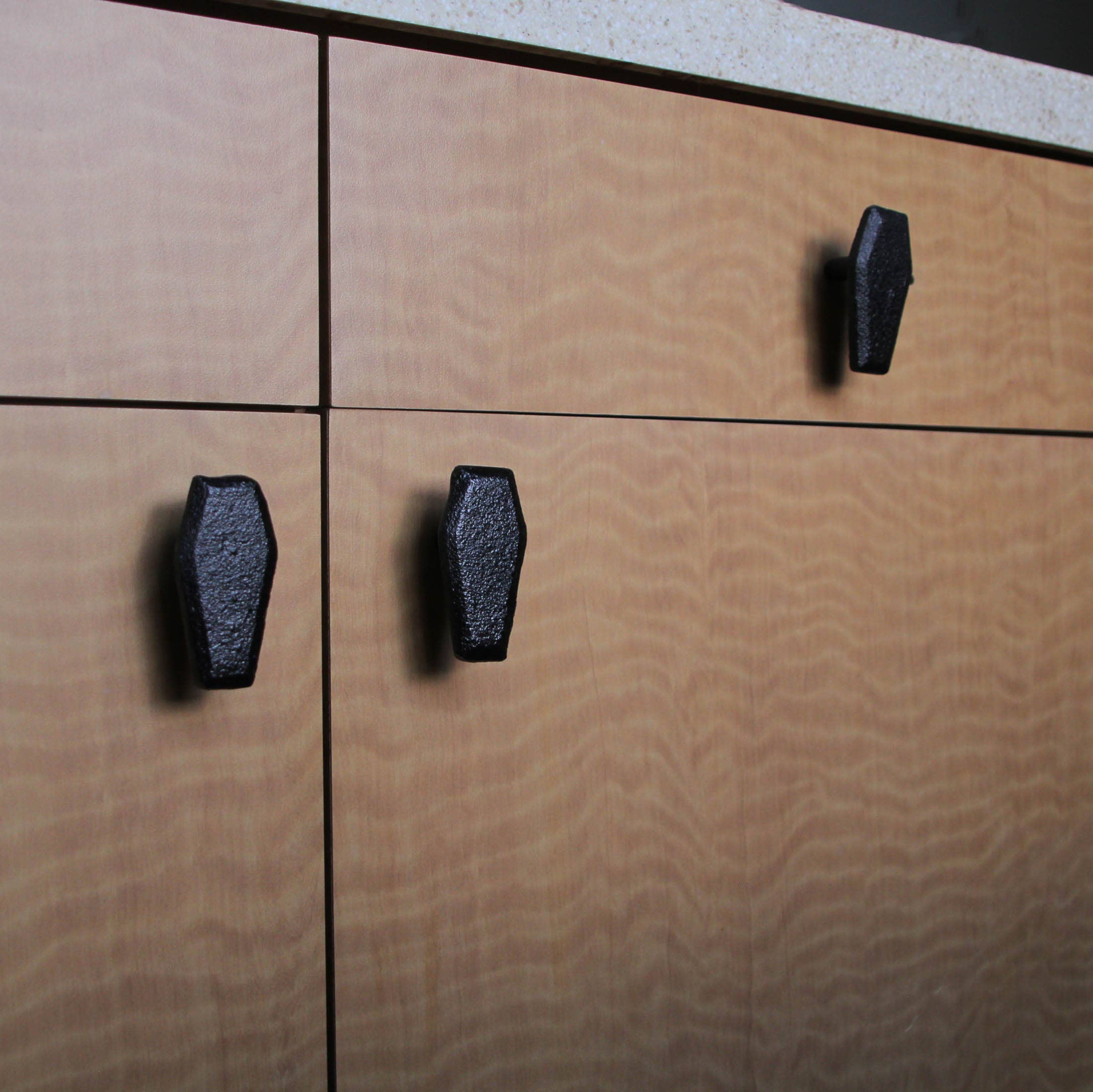 Zeckos – Großhandel Griff/Handgriff – Sarggriffe aus Gusseisen, gotisch, Schwarz, 6-teiliges Set4